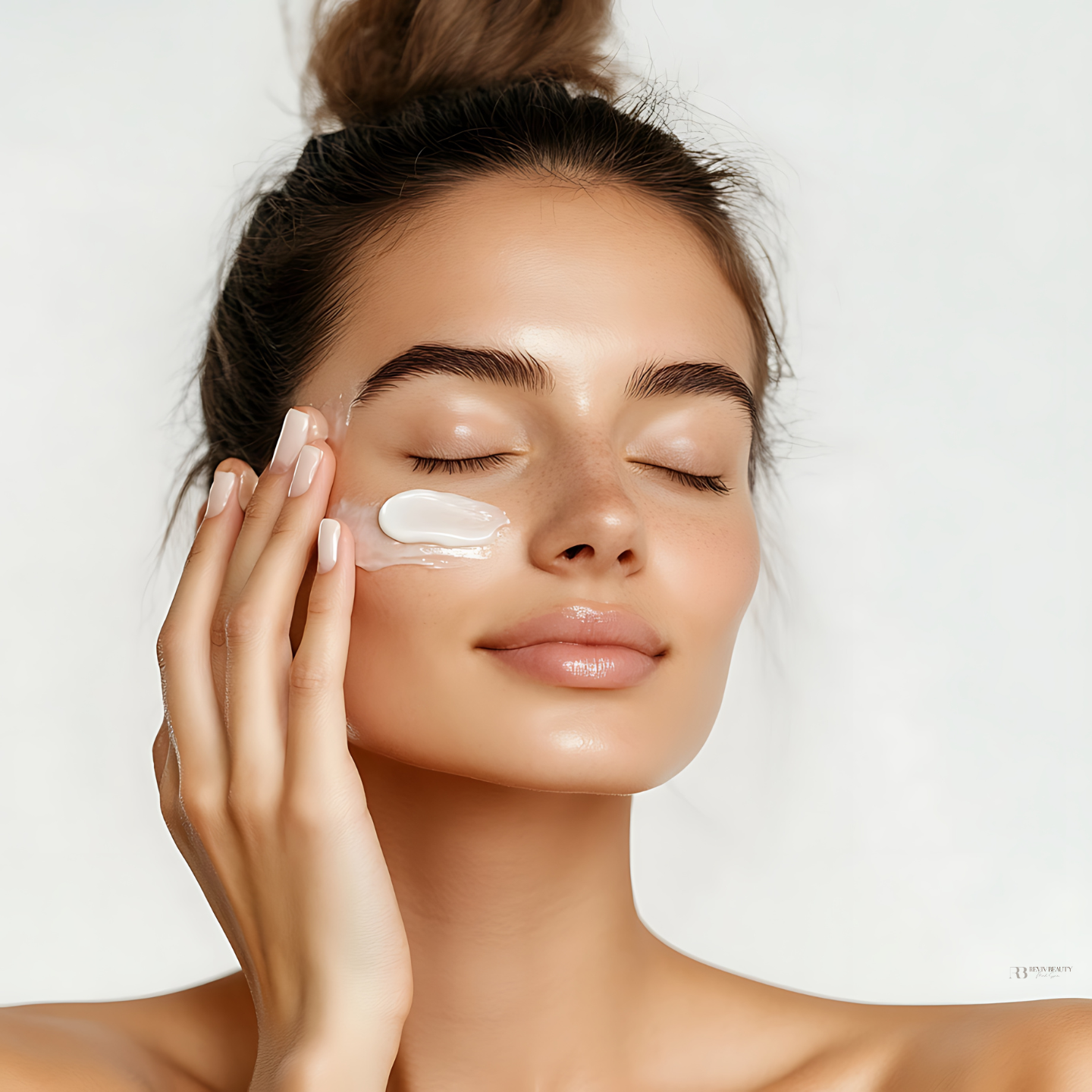 Model demonstrating smooth, bright under-eye skin after PDGF treatment at Reviv Beauty Med Spa in Sanford FL.